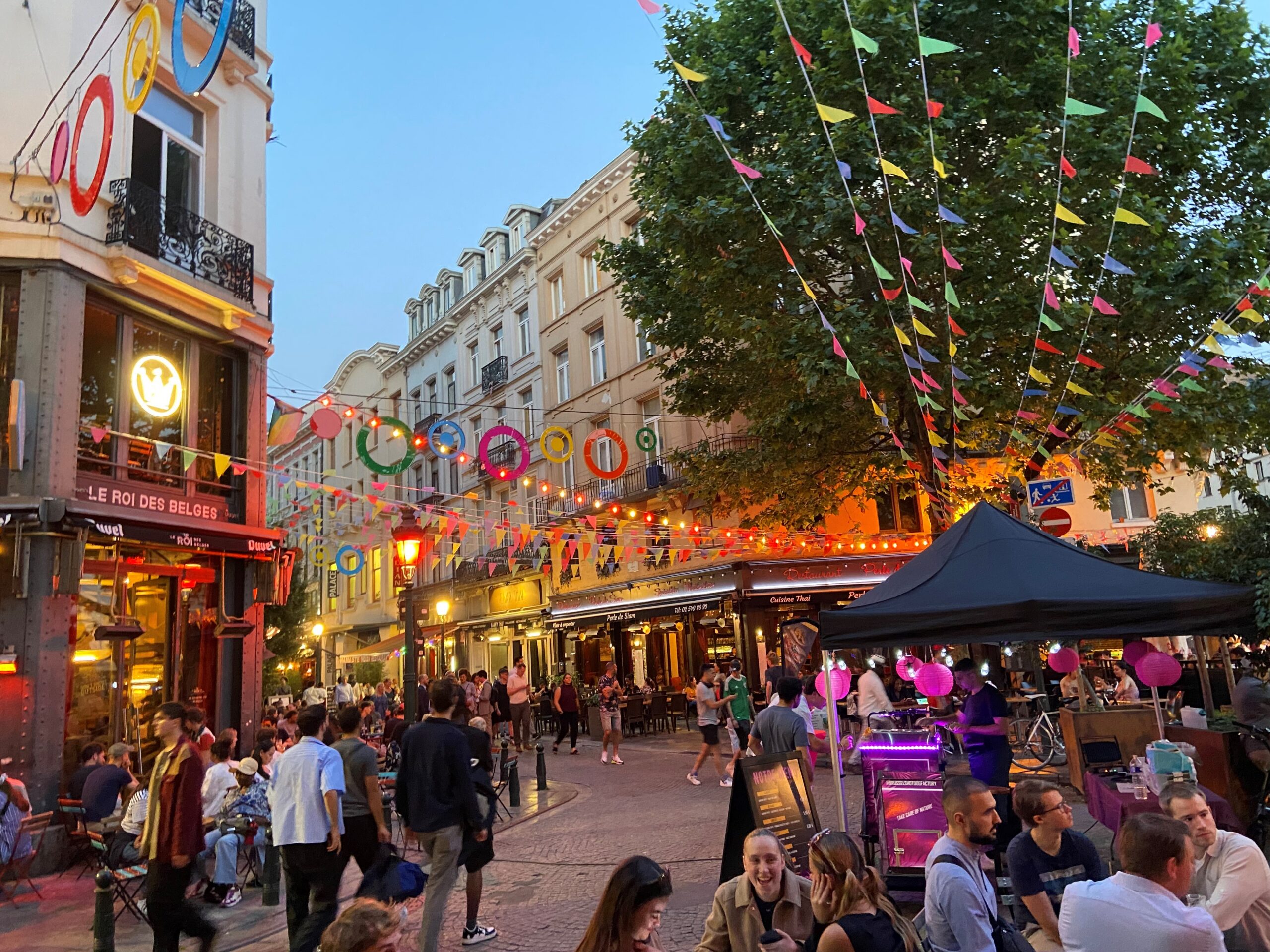Permanent Urban Decor: How to Create Icons for a City 2 decoracion bruselas ilmex scaled