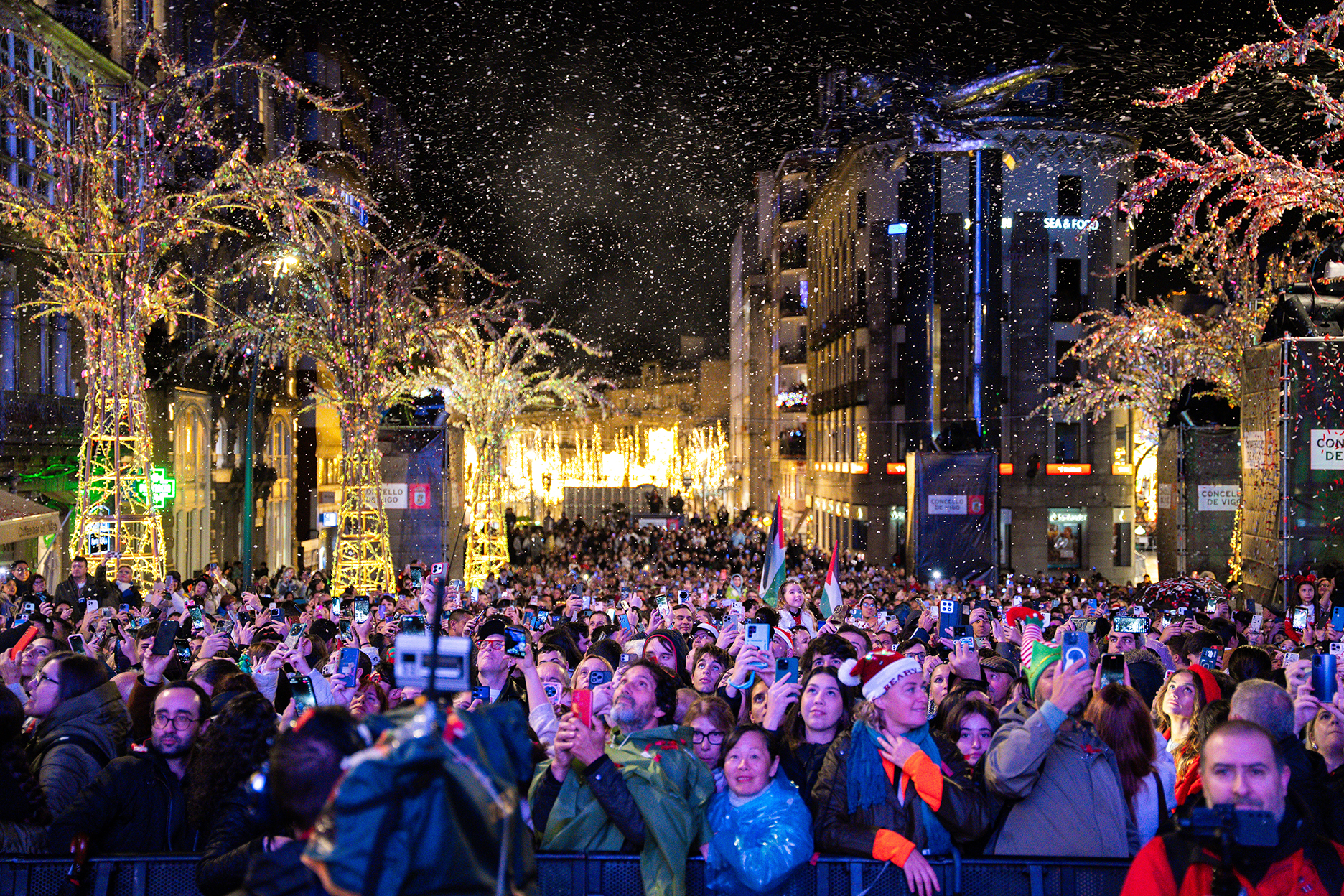 Christmas Lights as a Driver of Business in a City 2 ENCENDIDO LUCES VIGO 064